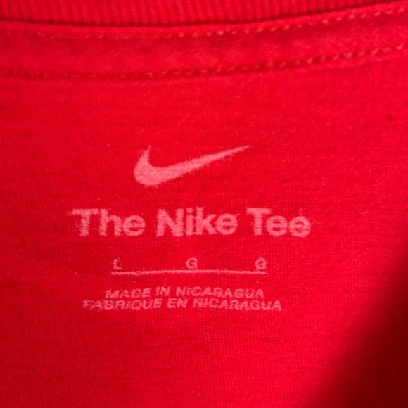 Travis Kelce Kansas City T Shirt Jersey Size Large Home red jersey - Picture 6 of 9